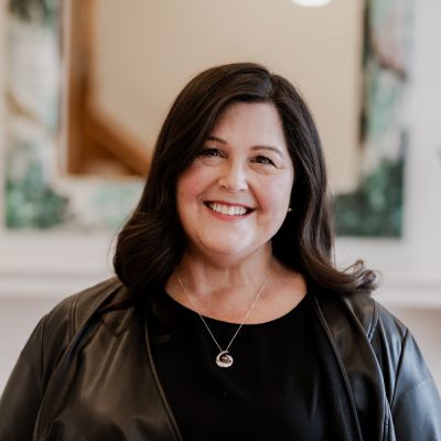 lori-hollinger-2025